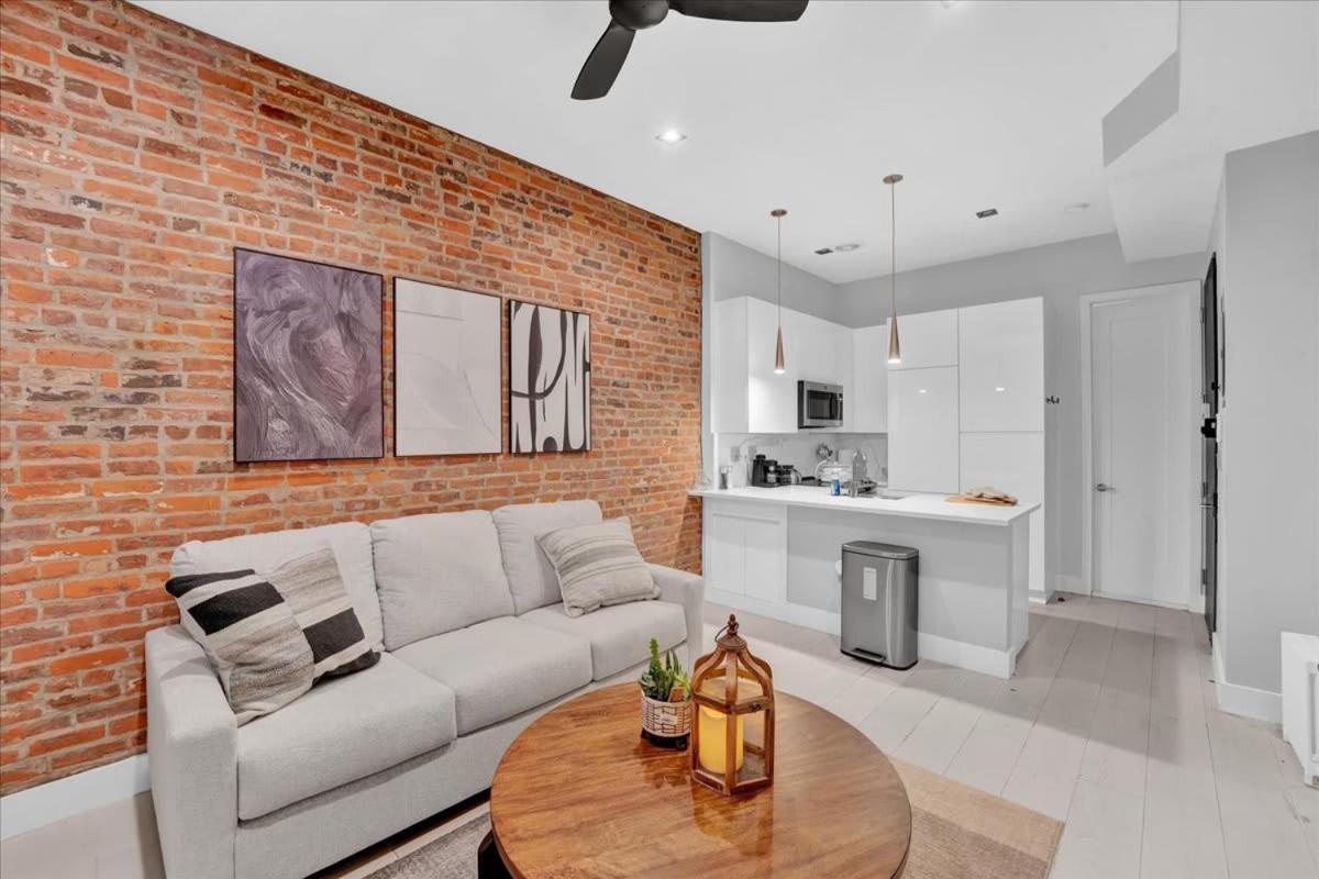 Modern West Village 1br Garden Steps To Subway New York